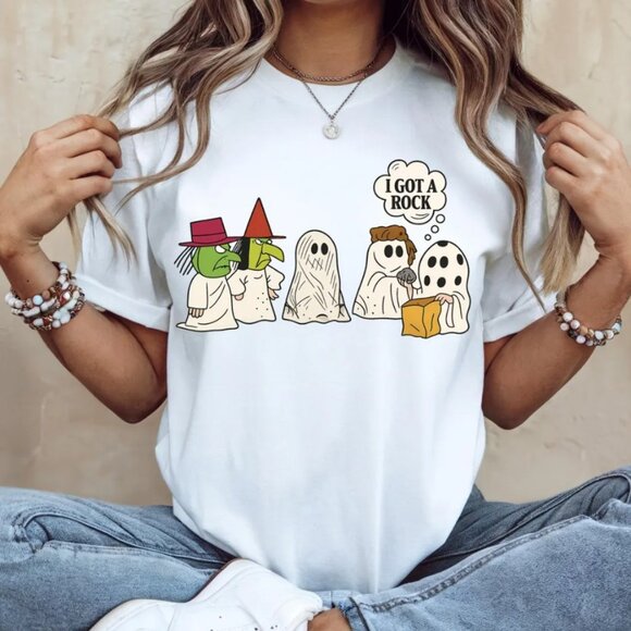 I Got A Rock Halloween T-Shirt, Retro Charlie Brown Trick or Treat T-Shirt - Picture 1 of 2